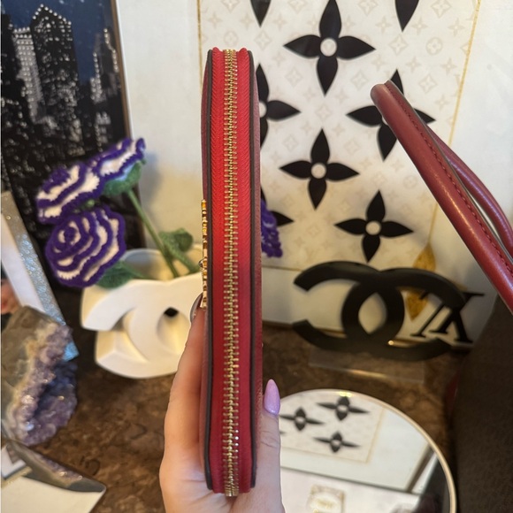 Michael Kors shoulder bag with matching wallet set - Picture 9 of 17